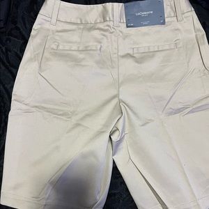 Liz Claiborne Bermuda khaki never worn